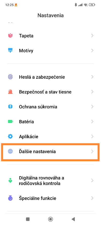 Náhodné dotyky pri okrajoch